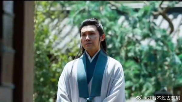 少年目睹全家被灭,十年后归来竟成另一个人