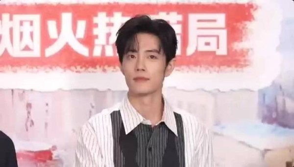 肖战小城良方宣发出图，衬衣造型文艺感拉满