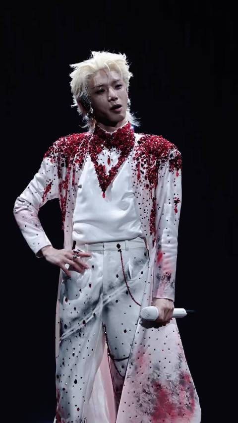 华晨宇火星演唱会复购率超七成