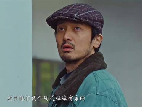 出门在外钱财不外露,否则后果很严重!