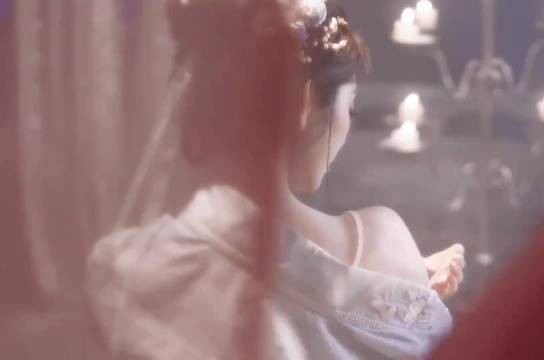 用最清纯无害的脸干最狠戾的事，就是这个清醒大女主