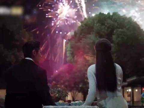 虞昶轩叶平君重逢又分手,烟花浪漫后割腕决裂