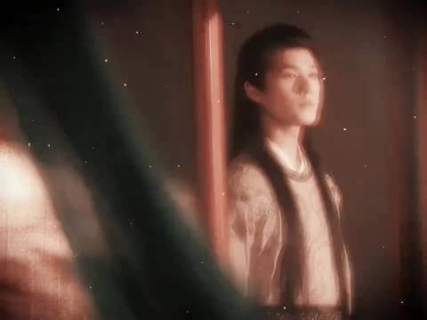 李昀锐秋冬档演绎沉静文臣,不浮夸