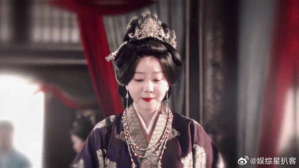 国家一级演员就是不一样,《嫁金钗》里大伯母这段演技台词功底直接震撼到我
