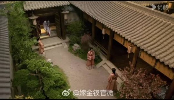 闫桉回应田曦薇嫁金钗躲藏对话