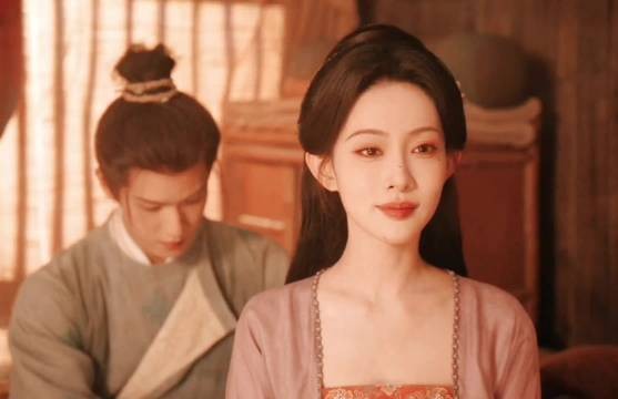尚公主开播,暮晚摇让言尚伺候沐浴片段上线