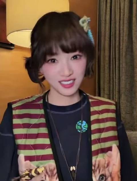 黄灿灿求大家不要再私信肌肉照了