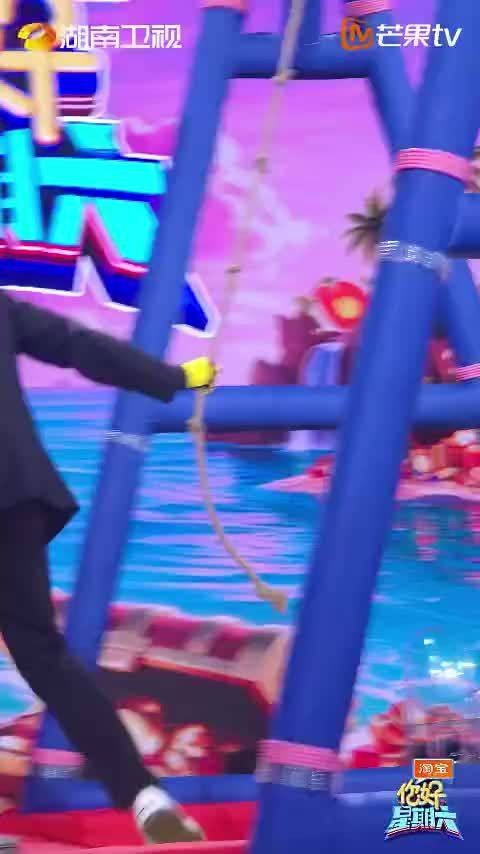王传君人在好六荡绳，心还在惦记披荆斩棘小考，这就是君哥当队长的责任感吧