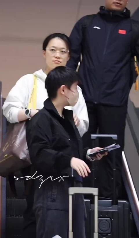 孙颖莎今天心情好状态放松开心