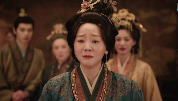 嫁金钗15至16集封神,郭虞凤自戕下线