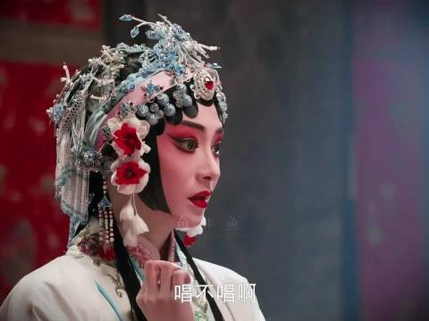 周洁琼玉簟秋兰卿戏台落泪 泪珠悬睫隐忍凄婉