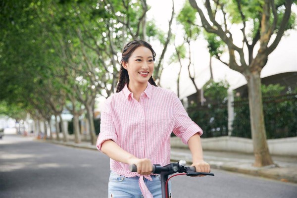 已婚女人想你想疯了的时候,不会主动联系你,但会默默去做这些事