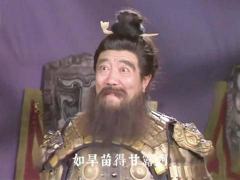 你敢信这竟然是同一个人演的？有胡子没胡子的差别也太大了