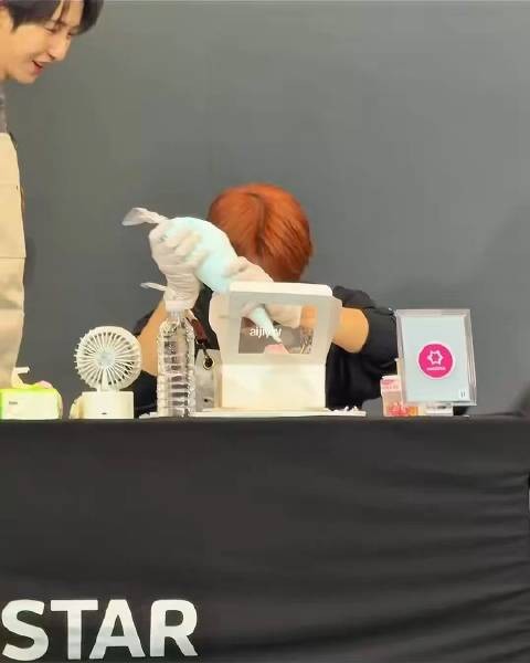 261025 签售 非常关心JN蛋糕的RJ cr. aijiyw