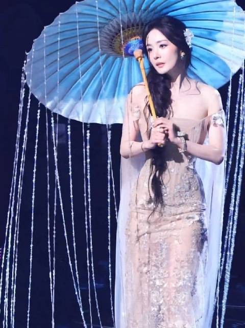 杨幂太好看了！完全是仙女啊！美爆了！