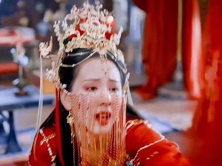 “我是你的妻子,怎忍弃我于不顾?” ○ 叶冰裳×萧凛