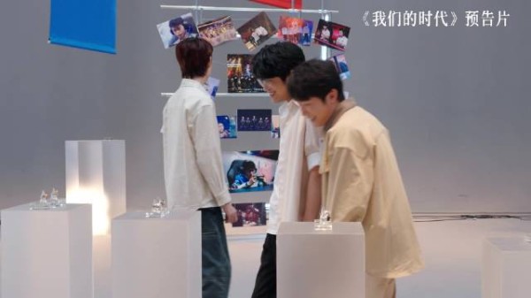 久诚给久哲披队旗,KPL纪录片时长三四小时