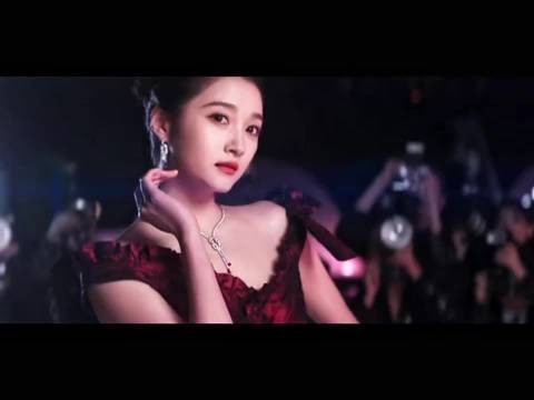 关晓彤红毯造型的上限在哪里 这个造型简直美出新高度 红毯不能没有关晓彤吧