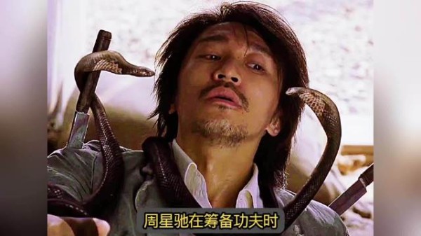 拍摄《功夫》时,周星驰始终坚持一个原则:能用实拍,就绝不弄虚作假
