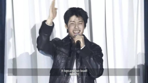 别人:努娜 晚安~ 李师:努娜………咻咻咻咻咻睡个好觉!