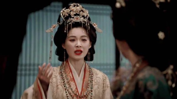 这一段堪比甄嬛传滴血验亲