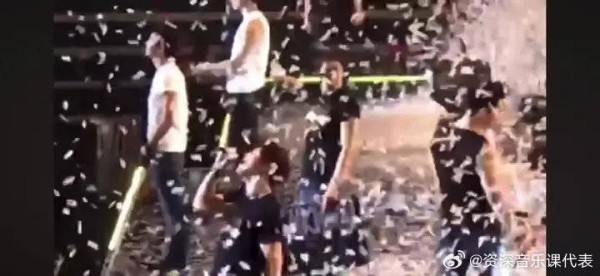 他对她独一份,她对他也是独一份 偏爱都给了对方 cp专场唯毒粉请绕道,自重