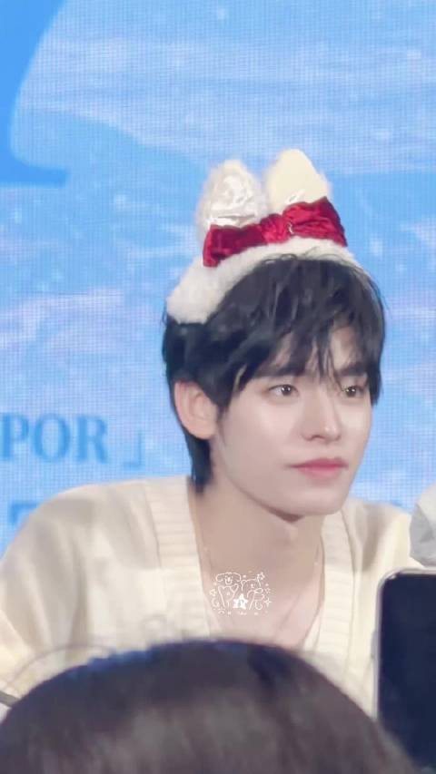 小兔叽～ Cr. Logo
