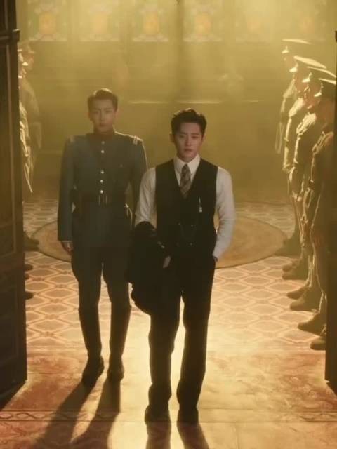 丞磊谁教你这么走路的！太帅了吧，被你迷的不要不要的