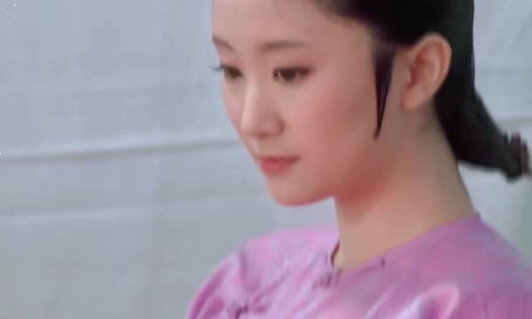 富察贵人装病争宠藏心机！甄嬛传潜台词你看懂了吗？宫斗细节太绝