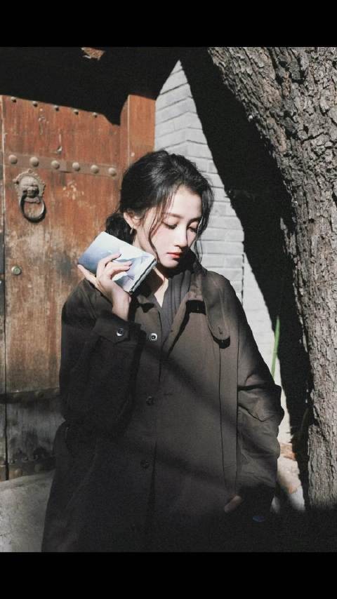 秋日一起跟关晓彤逛胡同