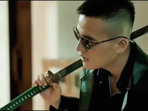 欧豪饰反派耿小青摊牌自曝身世，眼神狠厉隐忍