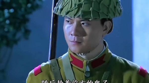 男人竟然被炮弹炸晕了过去,太危险了