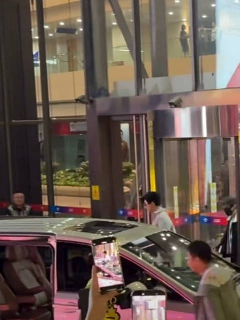 刘宇宁录制音乐缘计划后下班