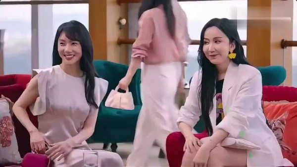 “《爱情公寓》又出新番外,不管看了多少番外,我的遗憾还是婉瑜… ”