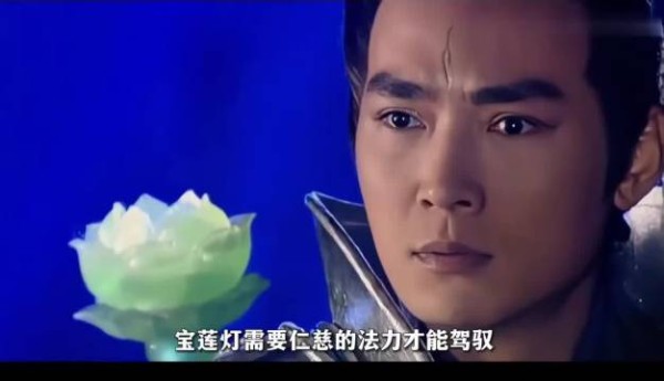 她宁愿觉得那个灯坏了,也不愿意相信她哥是的法力是仁慈的