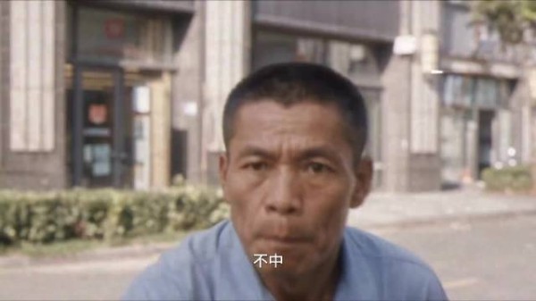 他献出骨肉守护万家灯火，独自扞下所有的离别