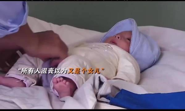 以前的电视剧真敢拍啊，小男孩就这样拍出来了