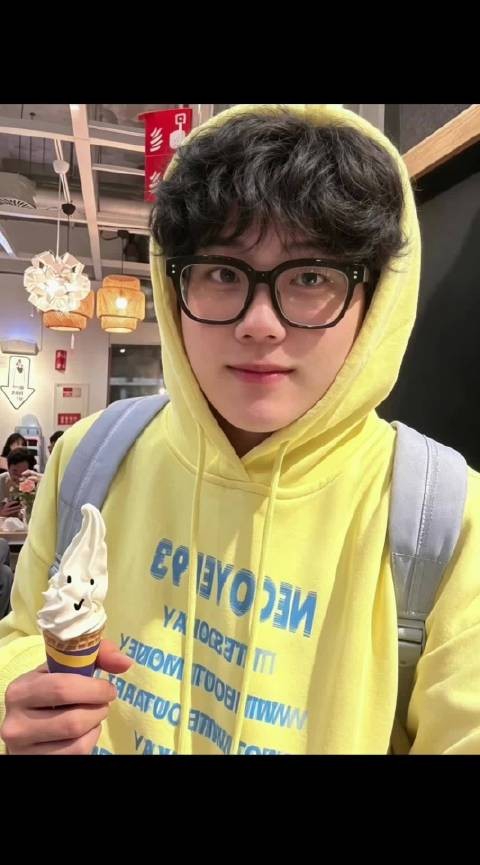俺还柿喜欢吃甜椒肉丝儿 哼 就酱紫辣