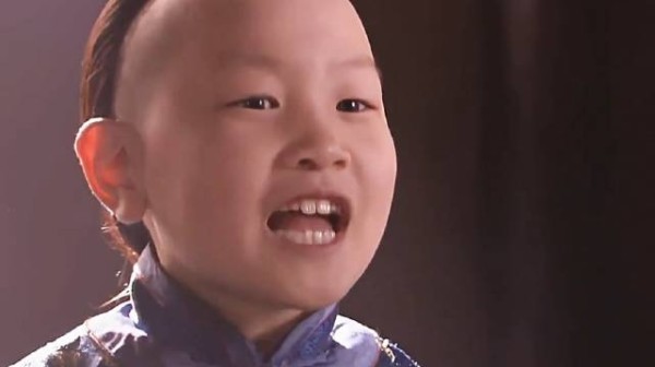 往先生鼻烟里倒臭豆腐汤，也就白景琦干得出来！