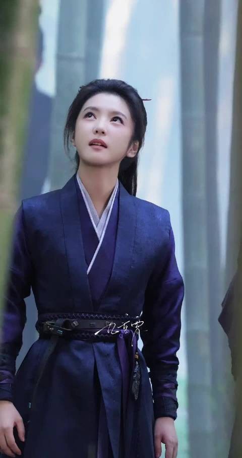 李云霄凭镖人燕子娘获金狮大赏双提名