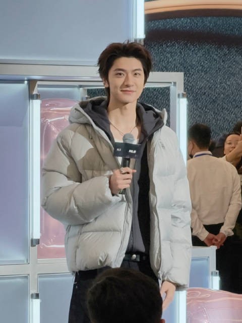 原声感受一下林一出场的时候所有人都在感叹好帅