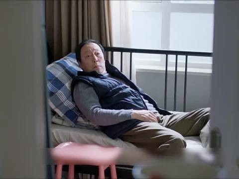 苏明成限时如厕贴身哄睡逼疯苏大强