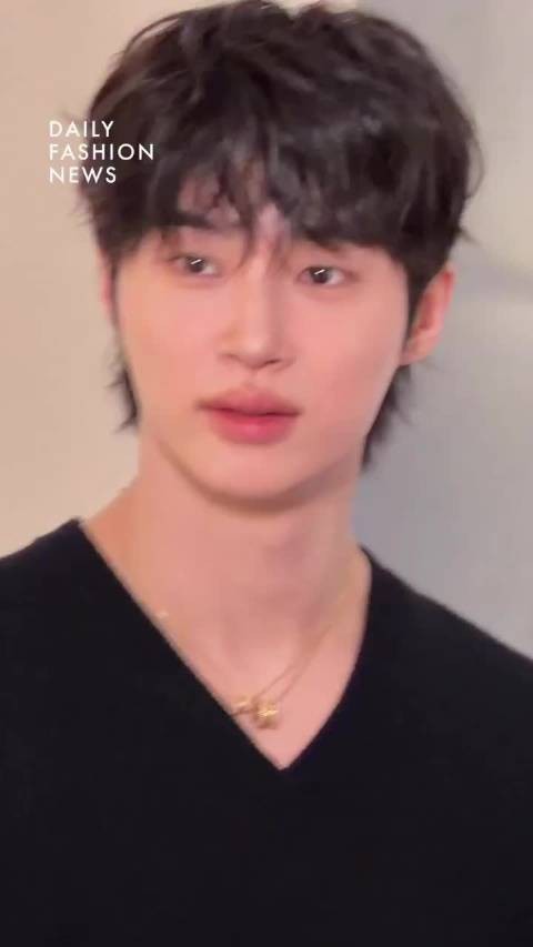 酒窝夫妇超话 小背跑配乐代表人物状态好