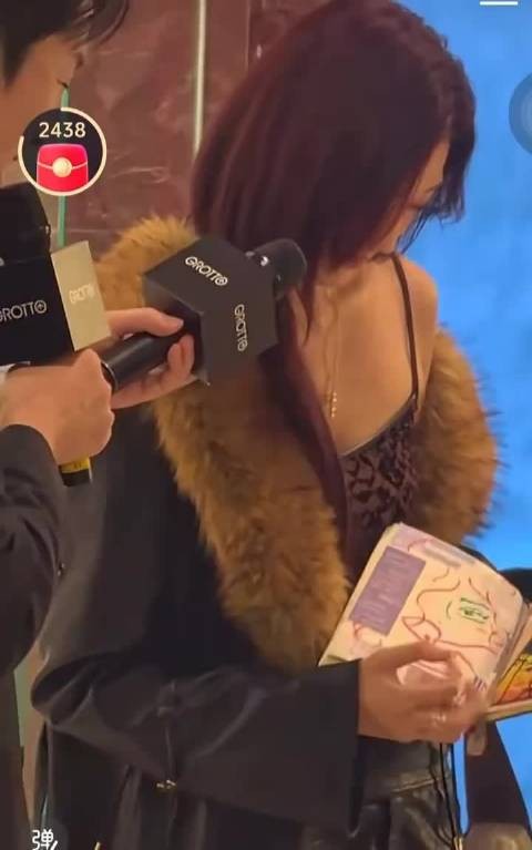 粉丝喊媳妇我爱你,孙千害羞反应解锁腼腆一面