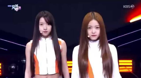 今日A2O LITE《NEON》打歌舞台改变前奏跳舞部分