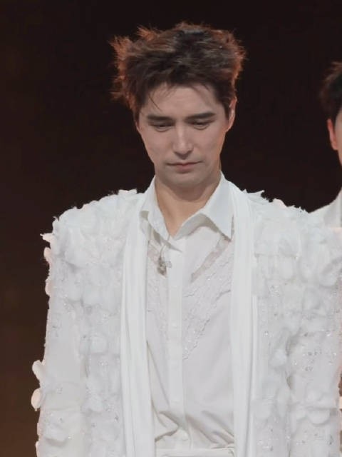 以后都只为好事泪流