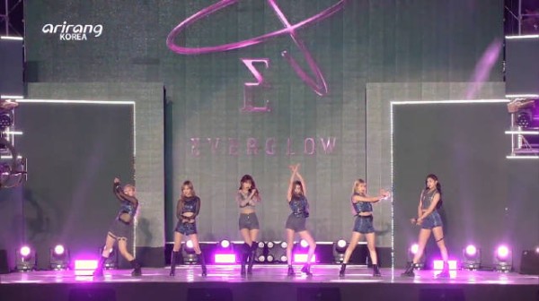 六年前的今天(201031),EVERGLOW 给你快乐能量的女孩