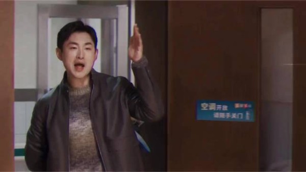刘铮亮陈俊南兄弟互怼下嘴没轻没重