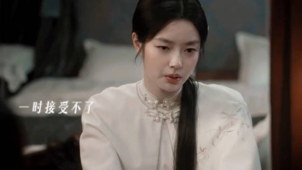 叶平君得知真相崩溃落泪,质问后与未婚夫分手