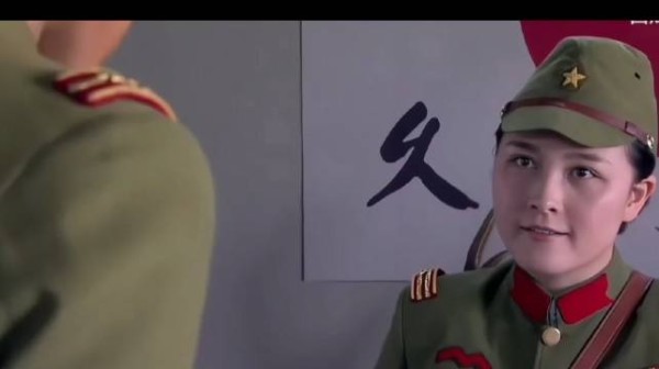 韩真真辣评厉娜唱歌演技不行但长得好看